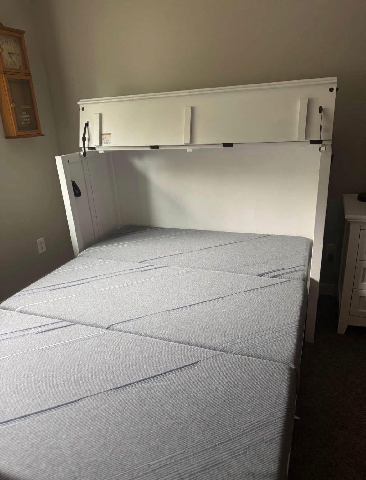 Murphy Bed - Dallas, Texas - FleaMarketBay