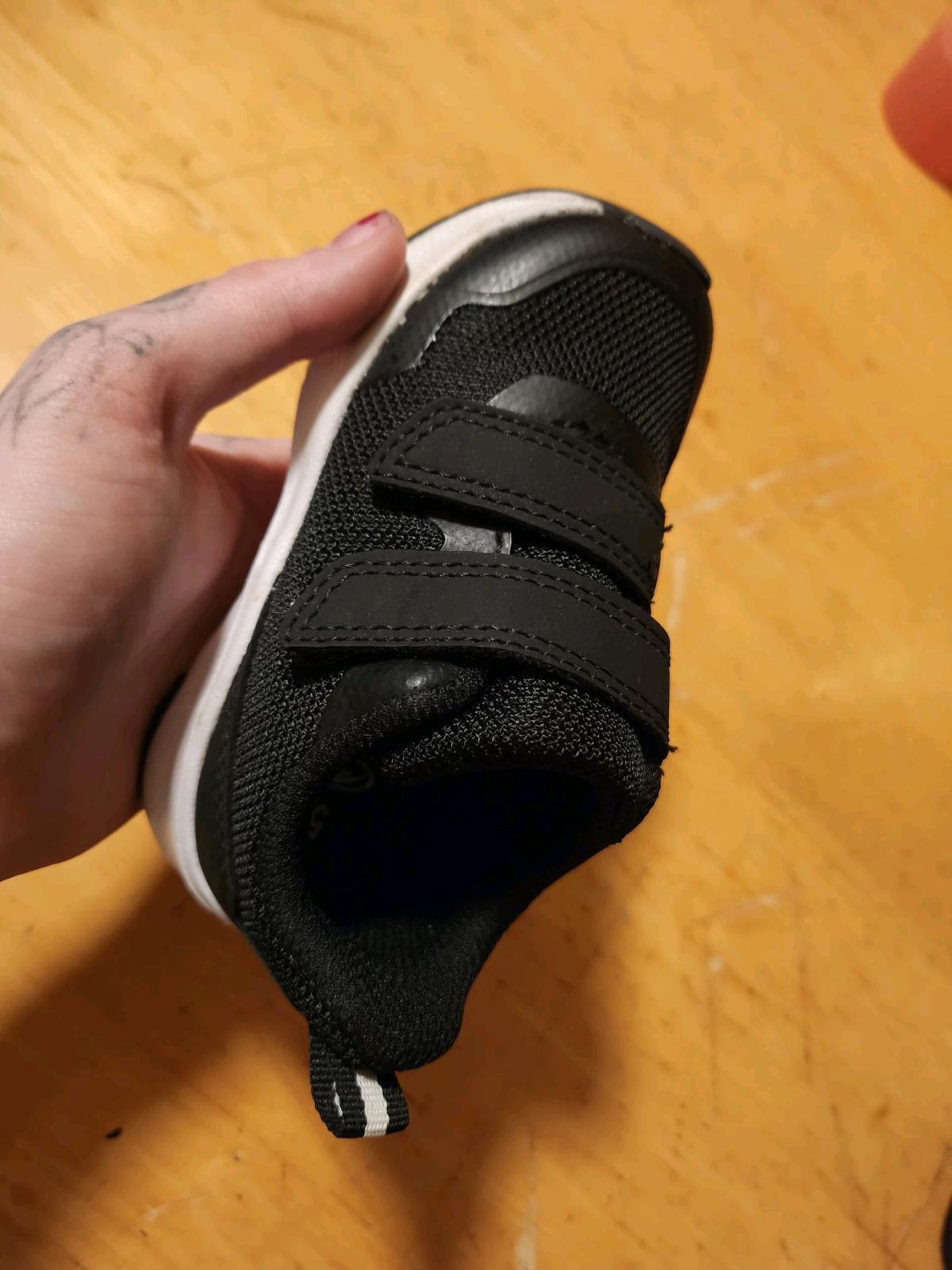 Toddler Sneakers - Halifax, Pennsylvania - FleaMarketBay