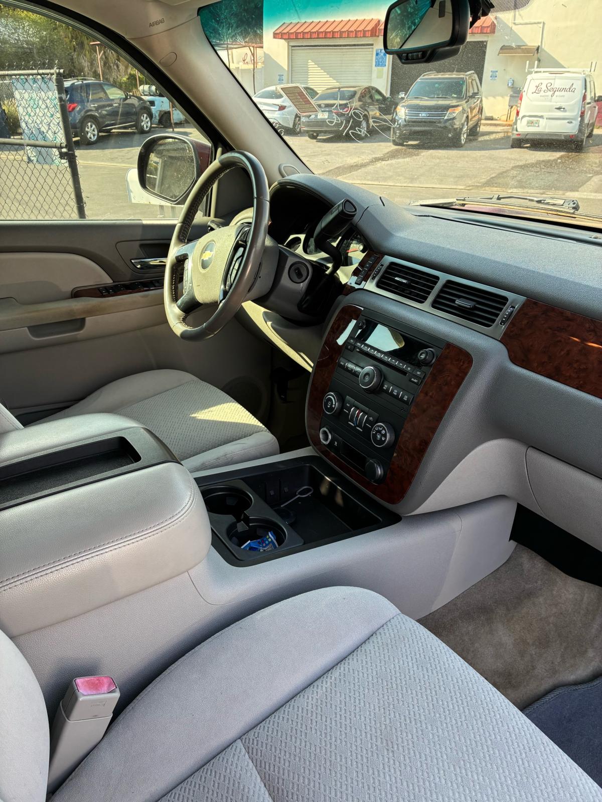 2007 Chevy Tahoe - Tampa, Florida - FleaMarketBay