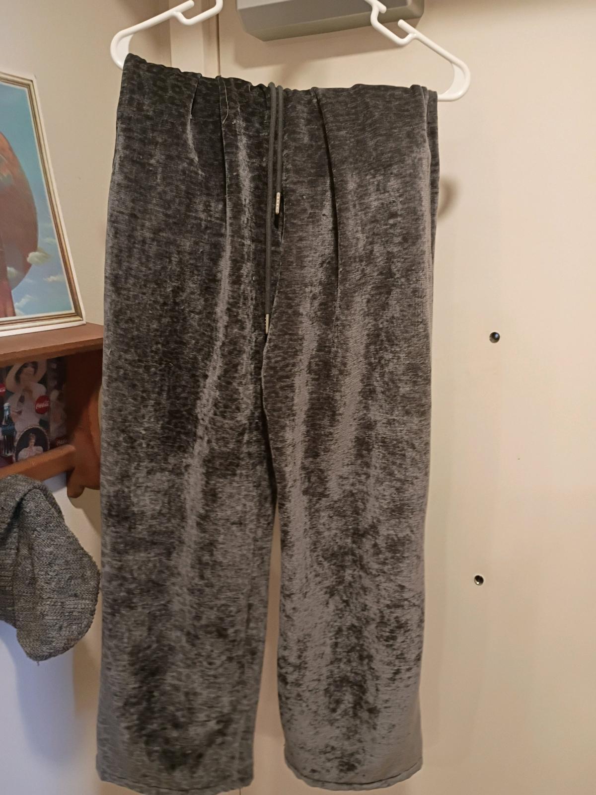 Saint Laurent - Bend, Oregon - FleaMarketBay