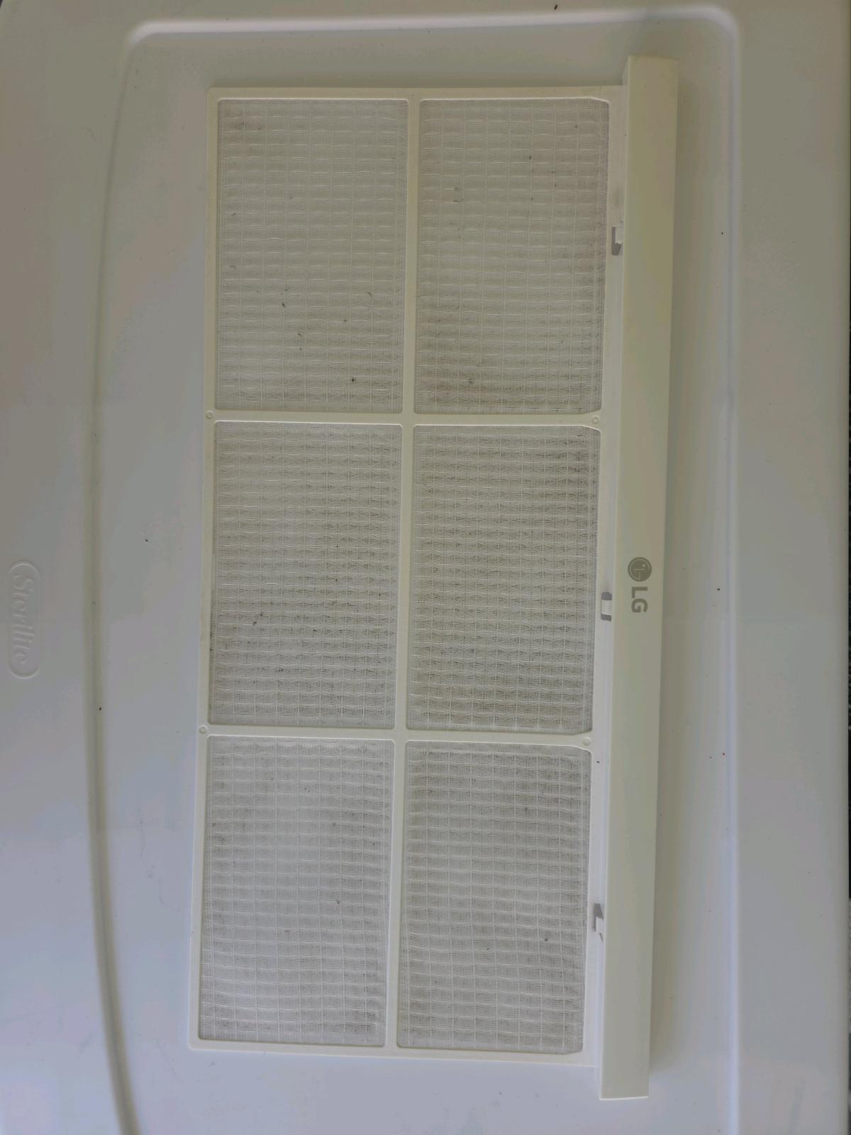 LG Adjustable Width Window Air Conditioner Unit - Willimantic, Connecticut - FleaMarketBay