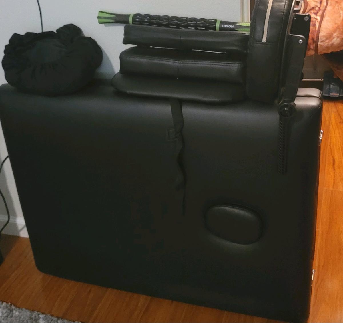 3 ITMES 1 PRICE - New Port Richey, Florida - FleaMarketBay