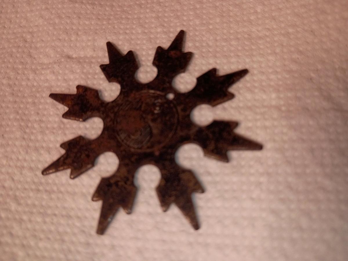 throwing star pendant - Tomah, Wisconsin - FleaMarketBay