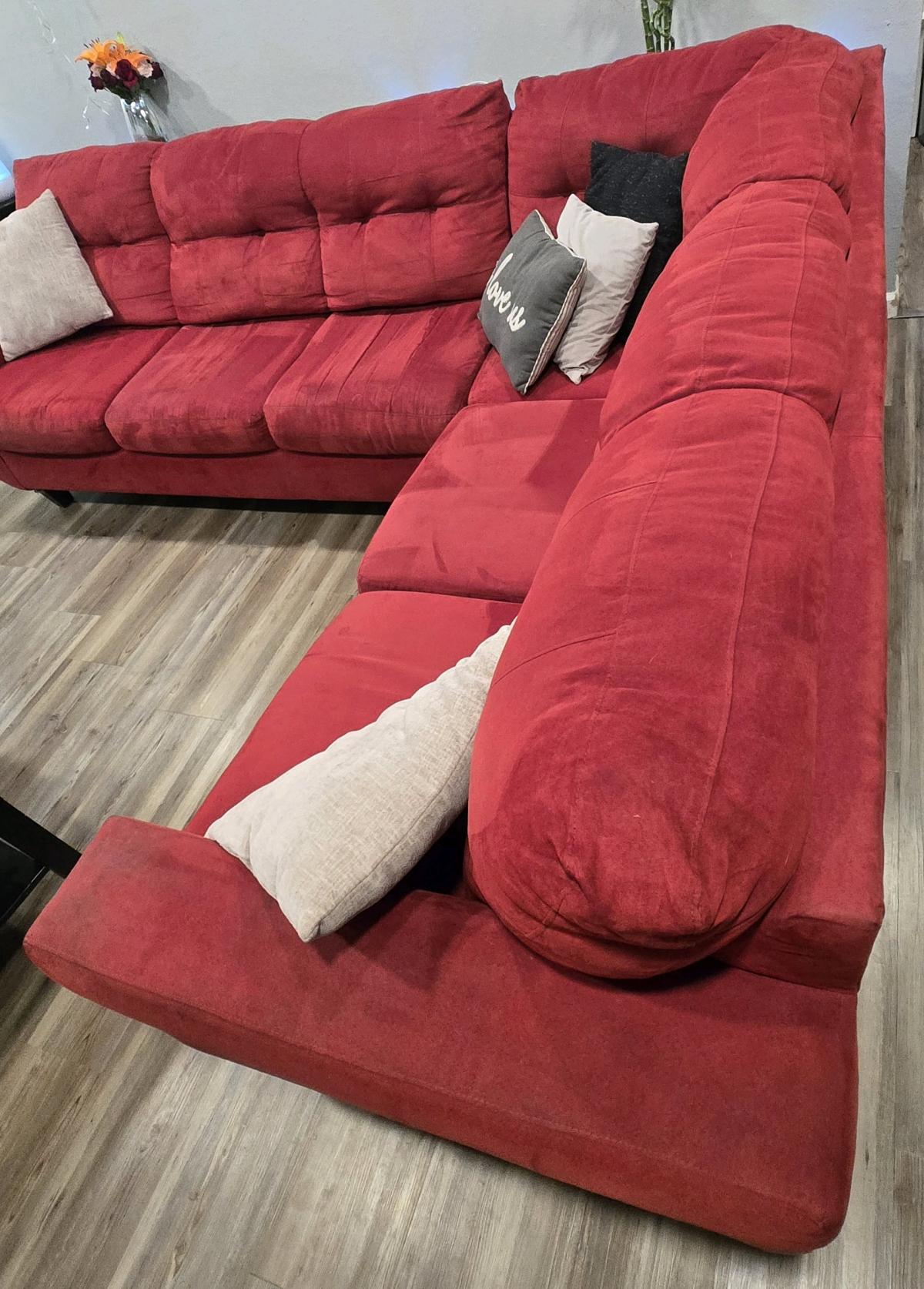 Large Sectional Couch - O Fallon, Missouri - FleaMarketBay