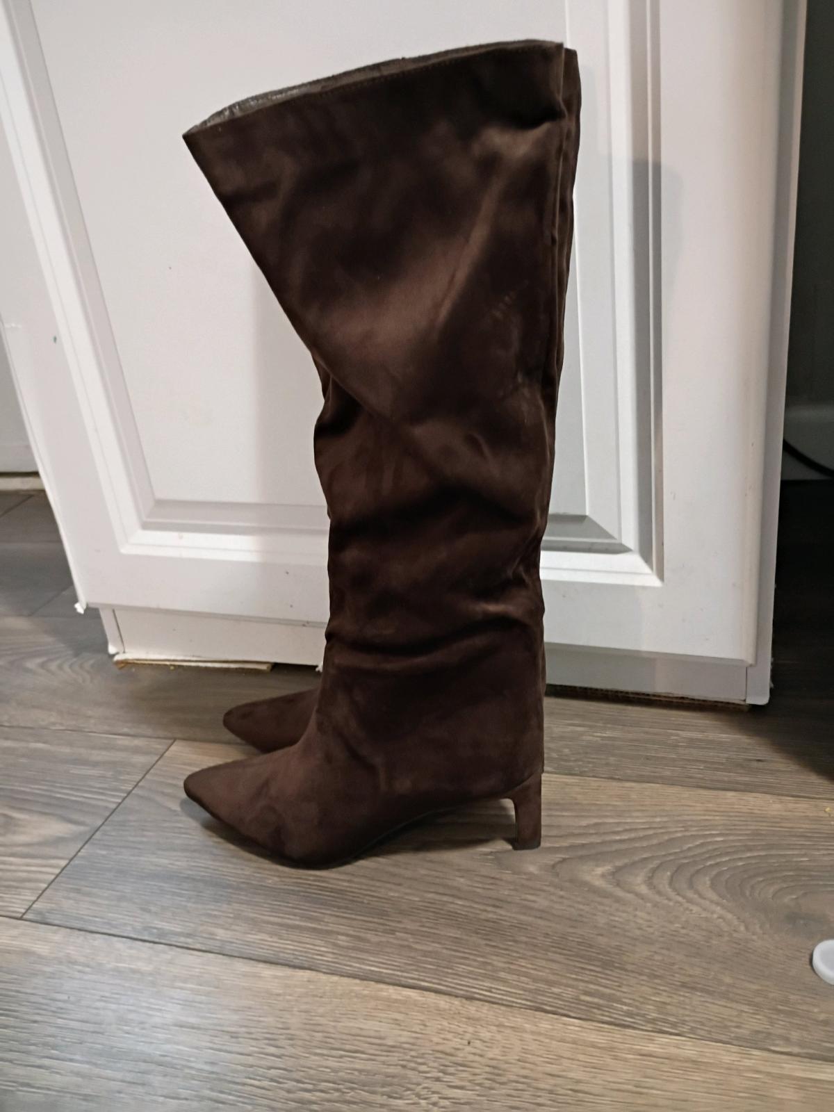 new boots - Royston, Georgia - FleaMarketBay