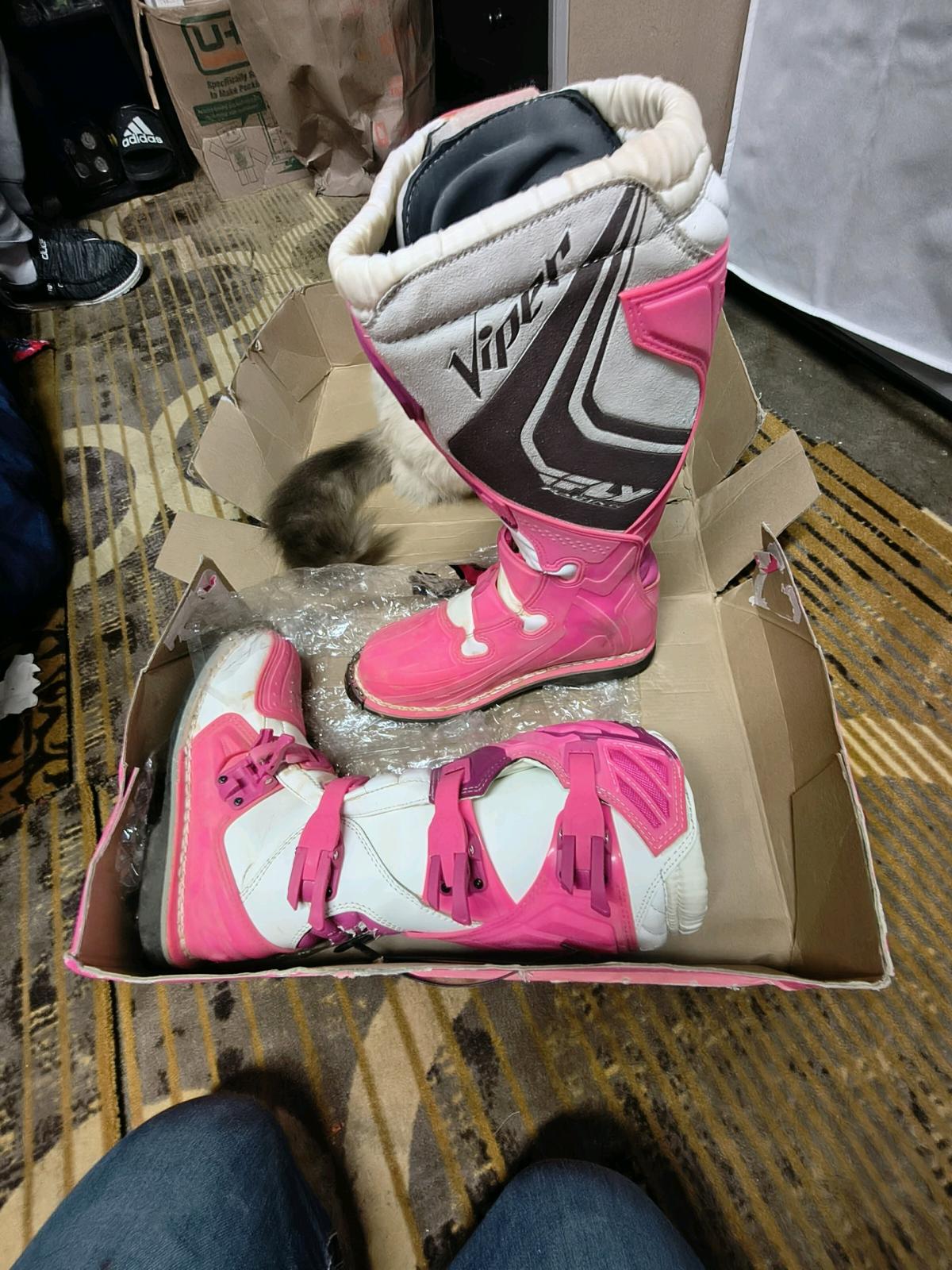 womens riding boots never used - Portland, Oregon - FleaMarketBay