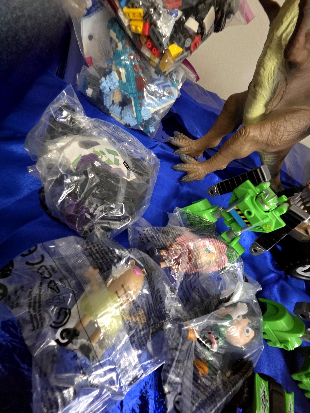 TOY LOT - Phoenix, Arizona - FleaMarketBay