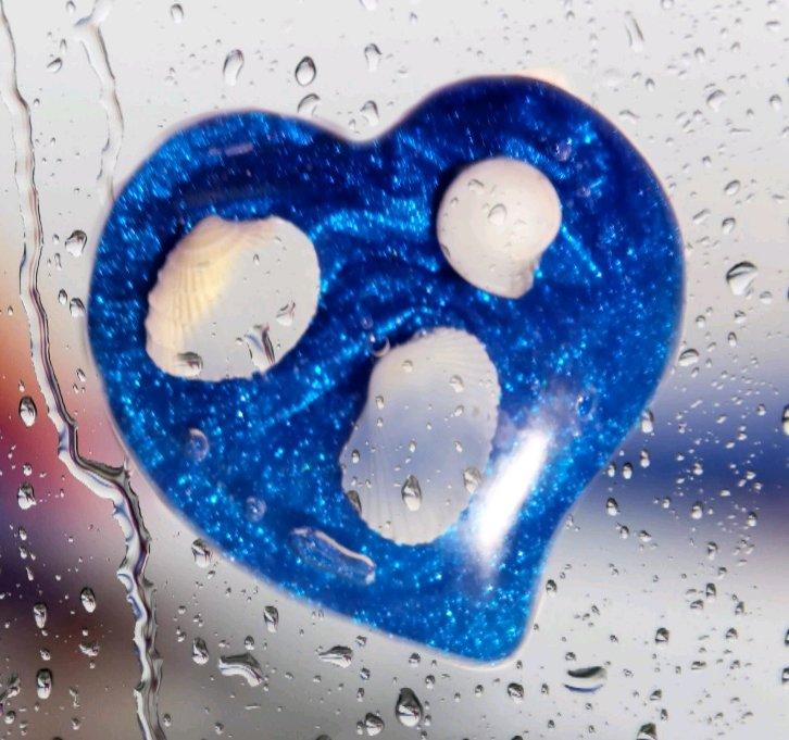 Resin handmade sea shell hearts