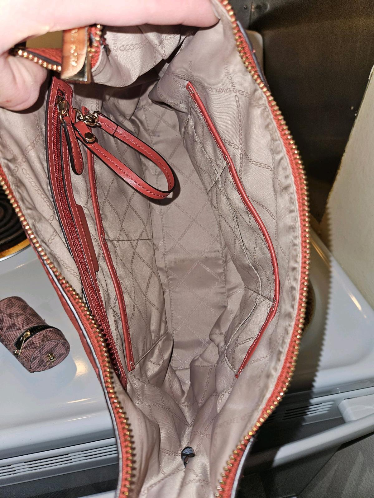 Michael kors red purse - Denver, Colorado - FleaMarketBay