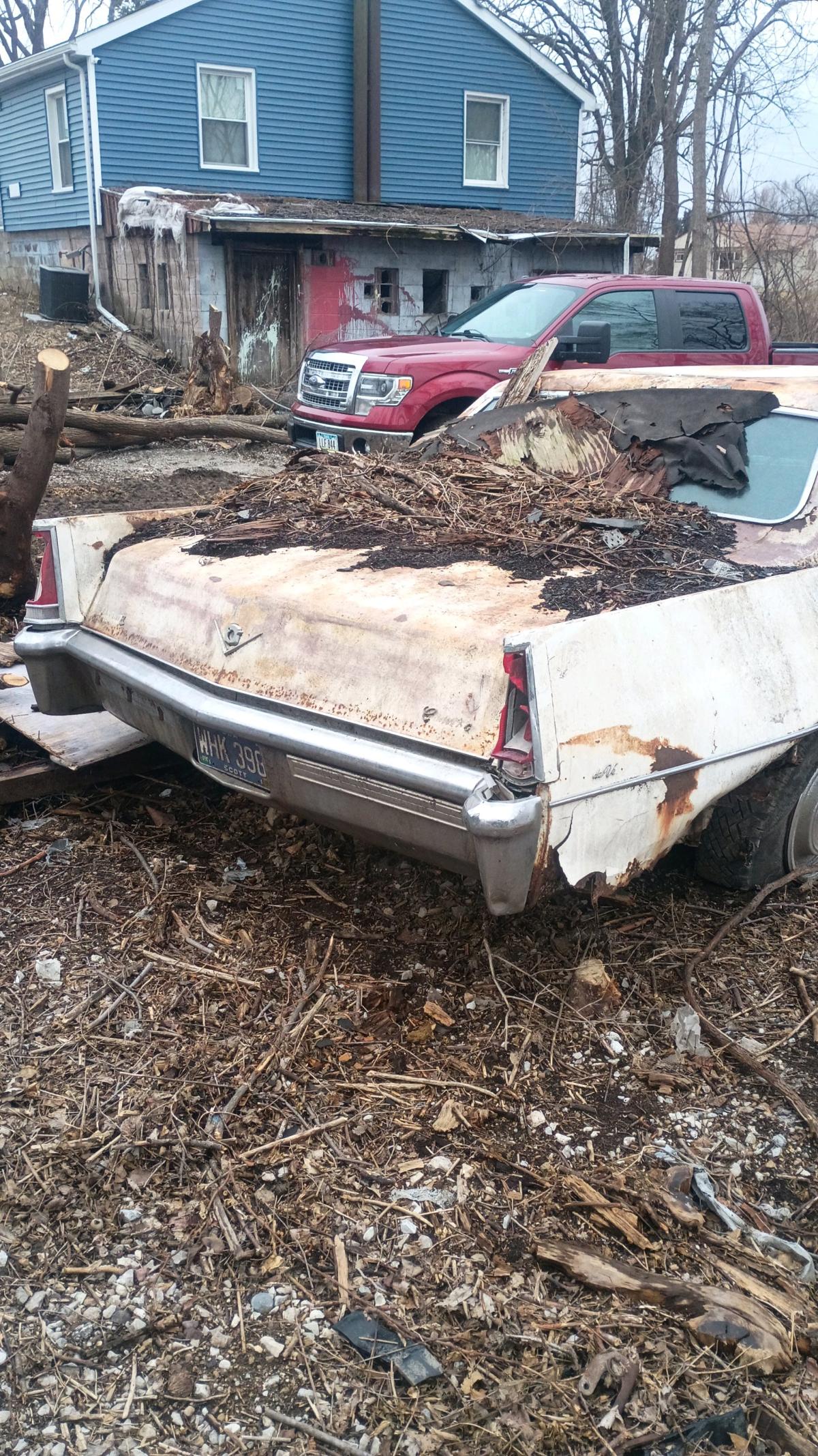 1969 Cadillac DeVille four door - Davenport, Iowa - FleaMarketBay