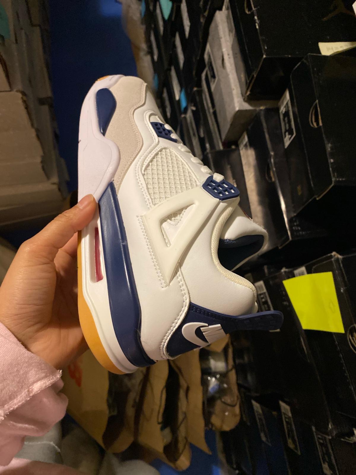 11 retro brand new with box - Washington Navy Yard, District of Columbia - FleaMarketBay