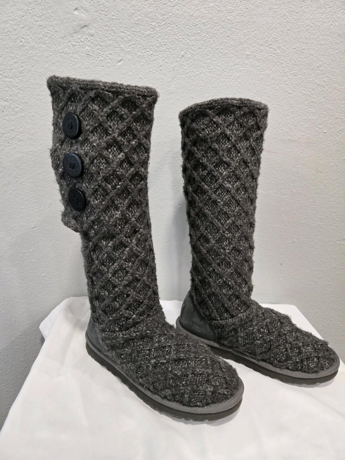 Ugg Lattice Cardy Boots - O Fallon, Missouri - FleaMarketBay