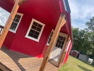 Deluxe lofted barn cabin  12x24