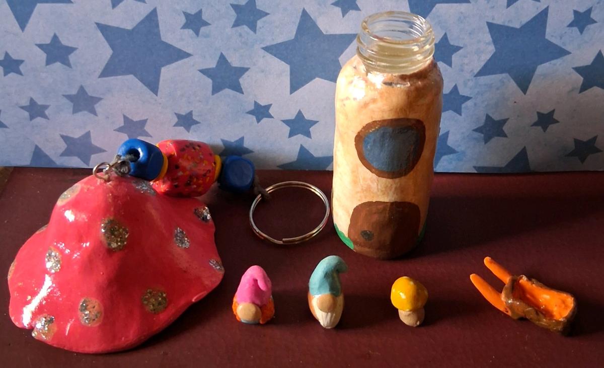 mushroom gnome set keychain - Camby, Indiana - FleaMarketBay