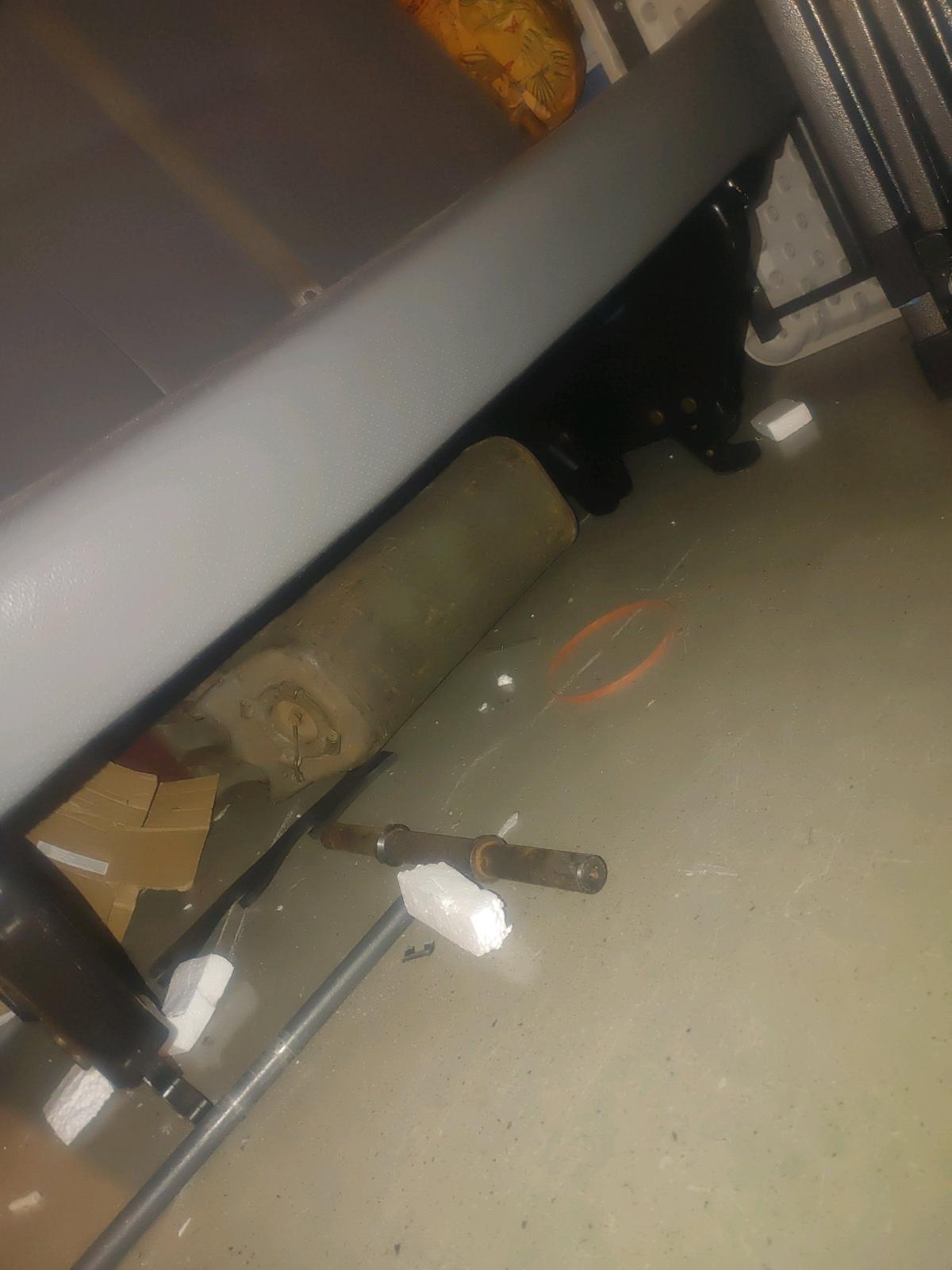 E150 Van back seat - Lansdale, Pennsylvania - FleaMarketBay