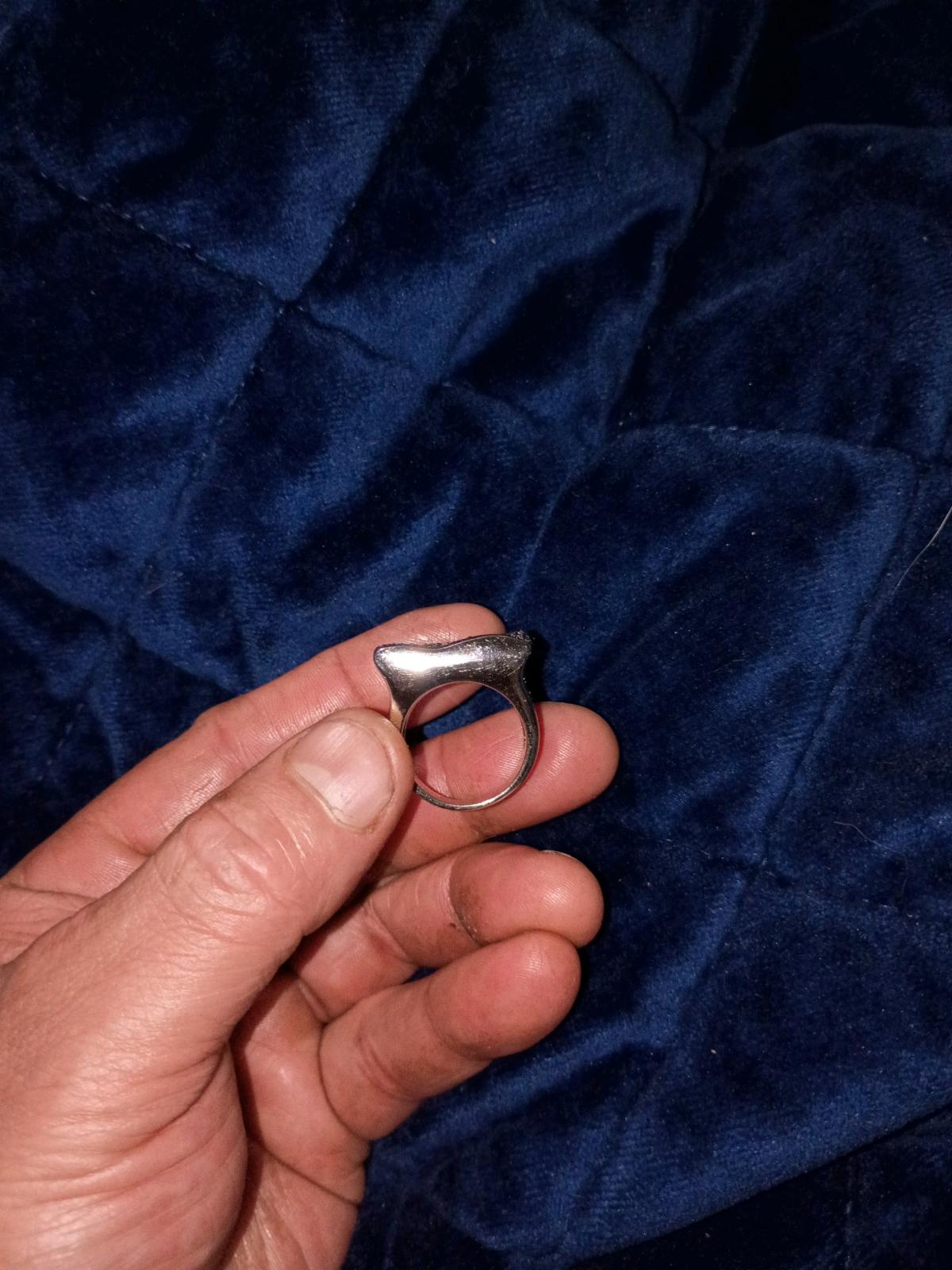 jewelry rings necklaces and bracelets and earrings - Austin, Texas - FleaMarketBay