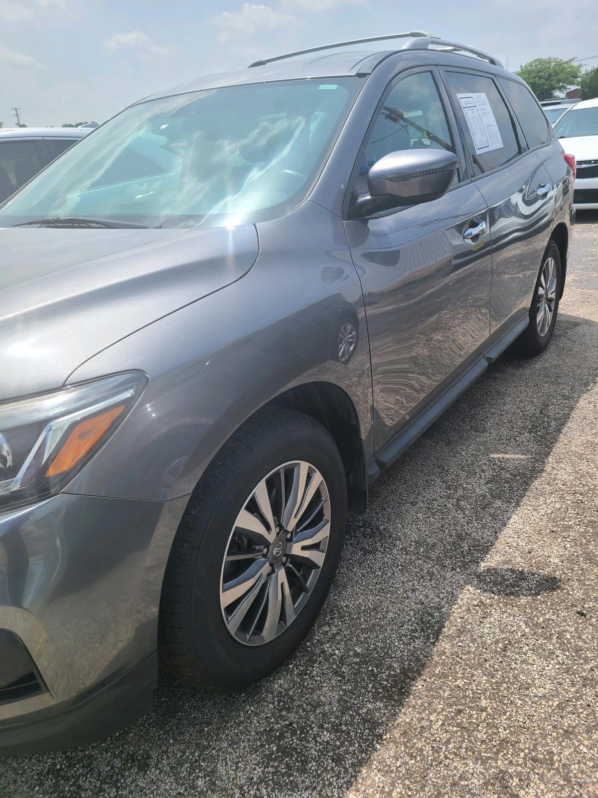 2020 Nissan Pathfinder - Commerce, Texas - FleaMarketBay