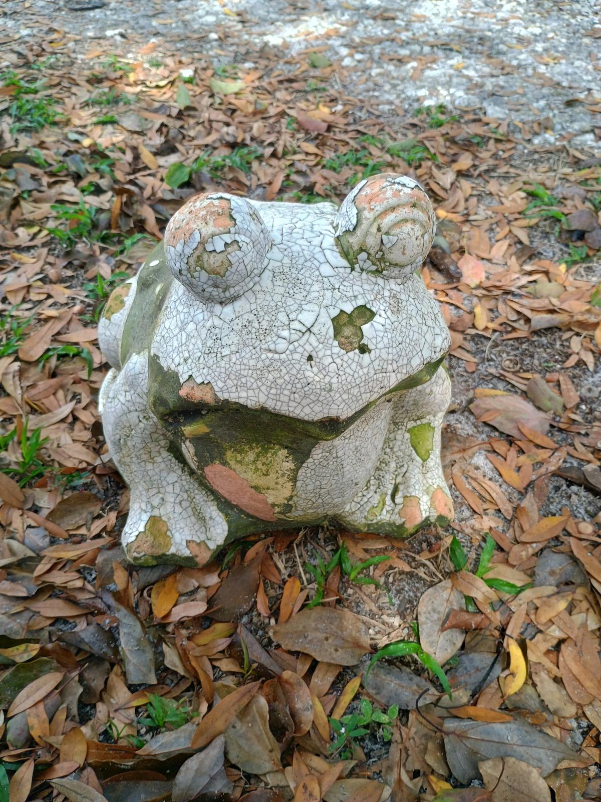 unique terracotta and porcelain decor