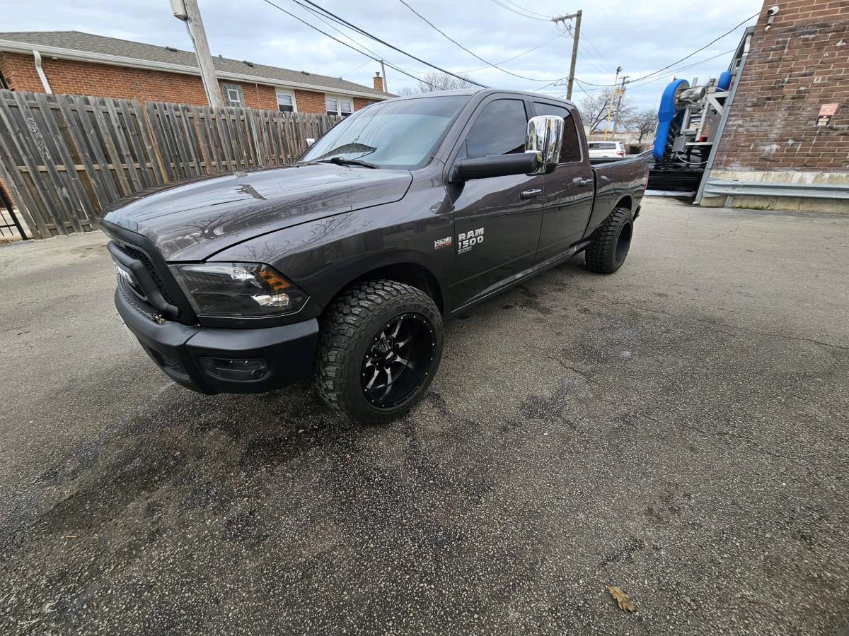 2019 Dodge Ram 1500 quad cab - Chicago, Illinois - FleaMarketBay