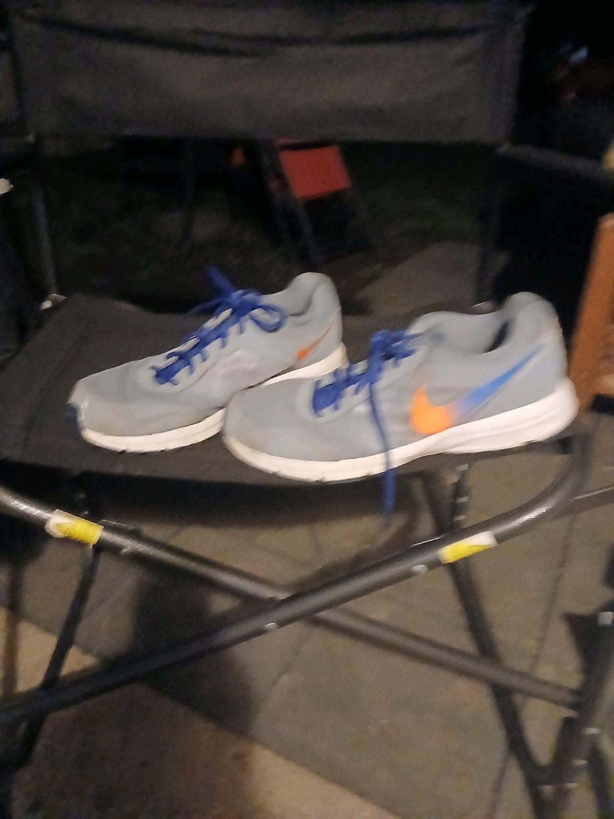 mens Nike swoosh - Belton, Missouri - FleaMarketBay