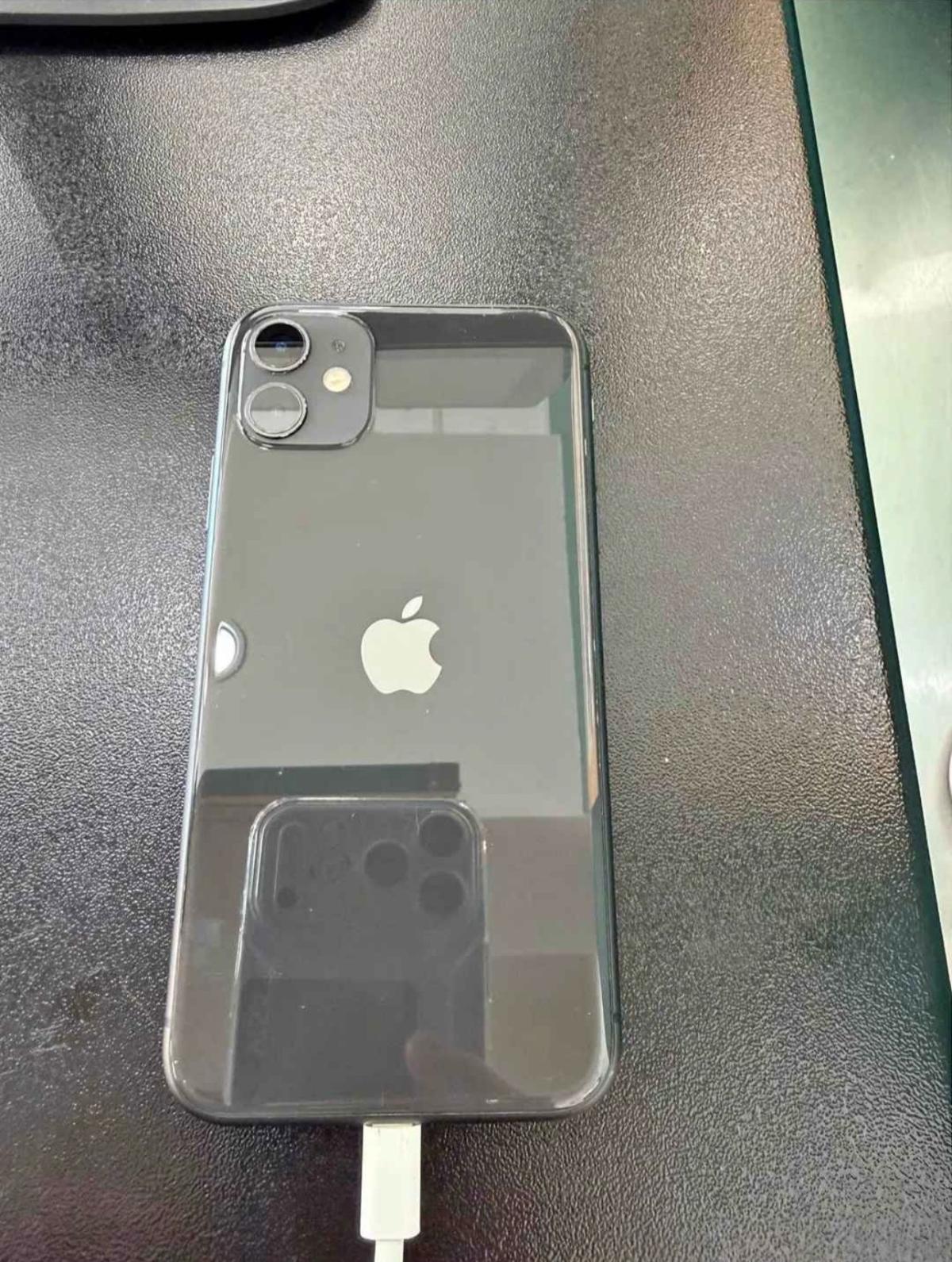 Apple iPhone 11 - San Antonio, Texas - FleaMarketBay