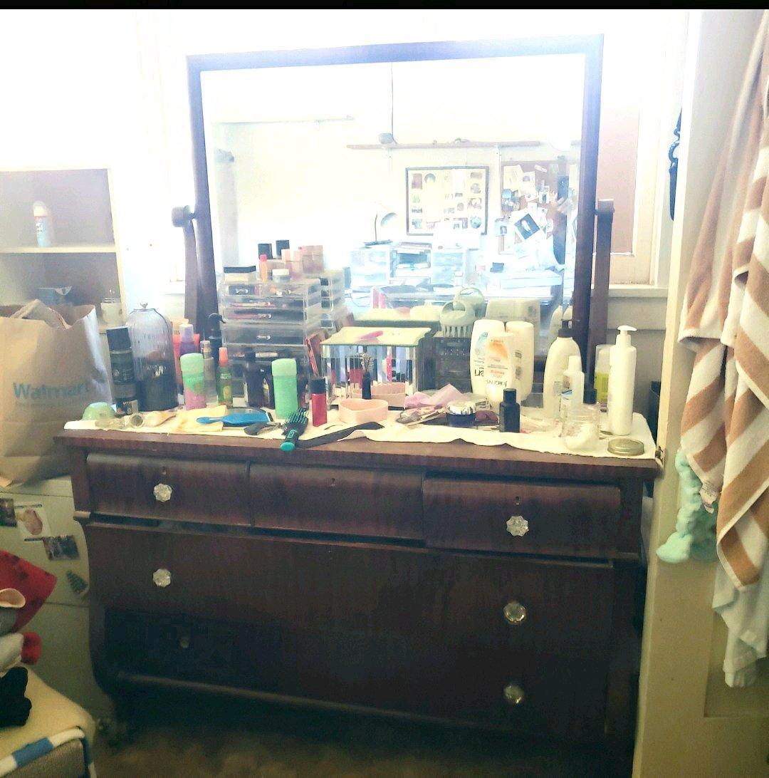 Mahogany Dresser - Upland, California - FleaMarketBay