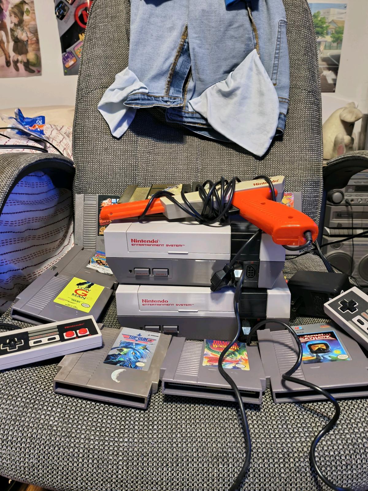 2 Nintendo NES consoles with controllers zapper gun and 11 g - Richmond, Virginia - FleaMarketBay