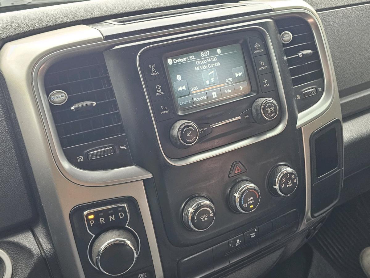 2019 Dodge Ram 1500 quad cab - Chicago, Illinois - FleaMarketBay