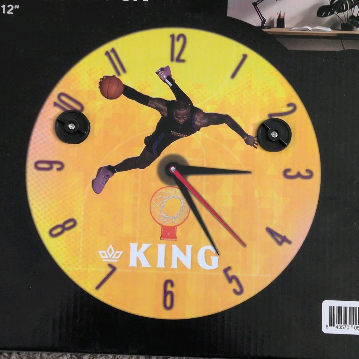 LeBron James clock - South Amboy, New Jersey - FleaMarketBay