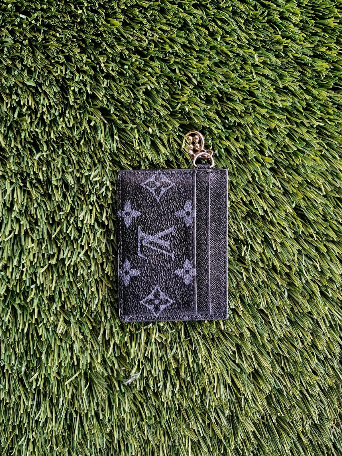 Louis Vuitton monogram wallet - Fallbrook, California - FleaMarketBay