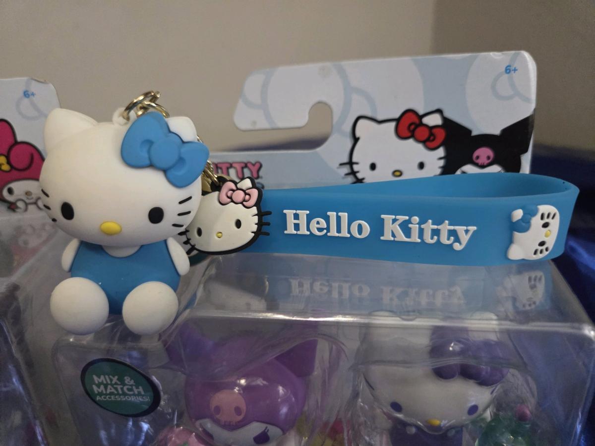 SANRIO HELLO KITTY - Phoenix, Arizona - FleaMarketBay