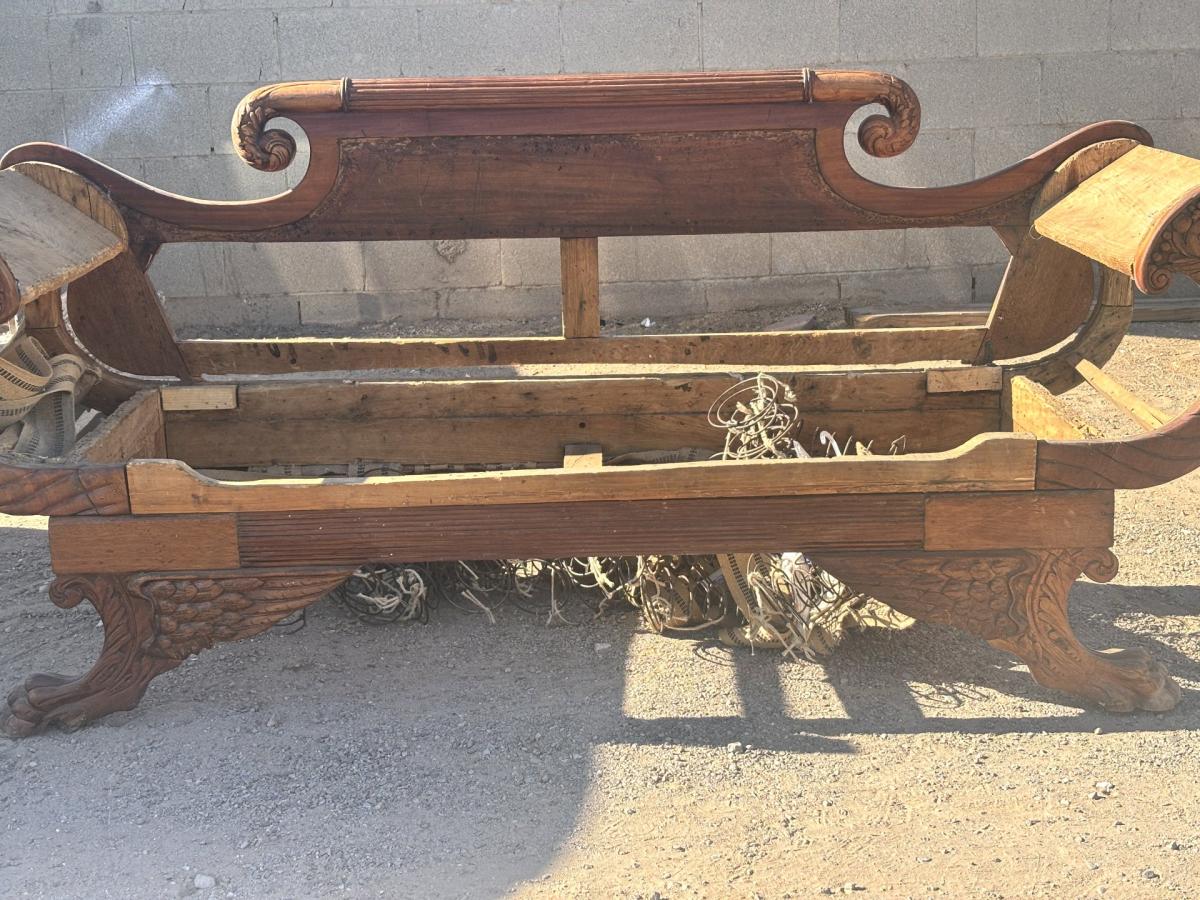 empire couch - Tucson, Arizona - FleaMarketBay