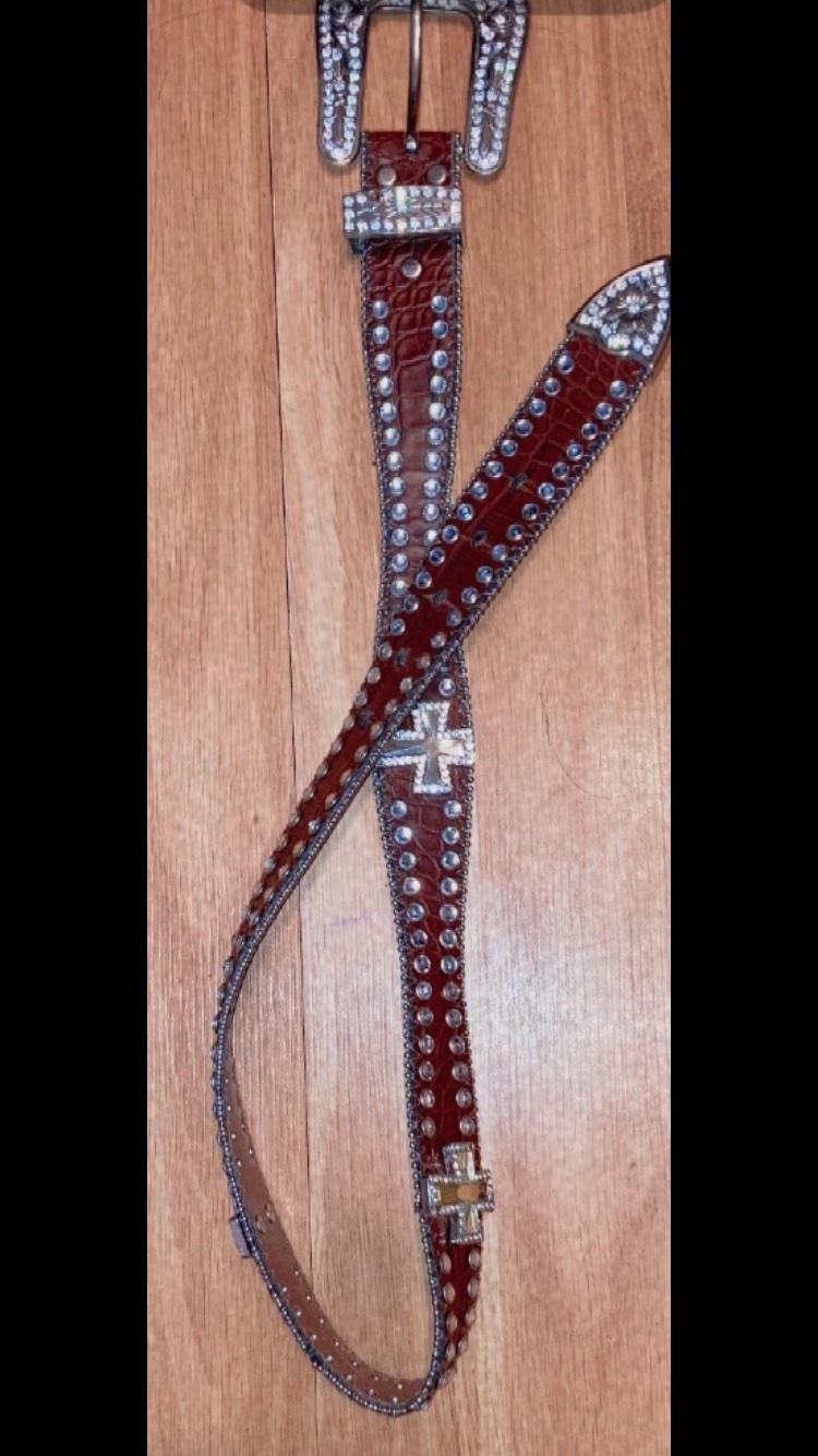 basket bundle30 Huggies20 belt15 - Victoria, Texas - FleaMarketBay