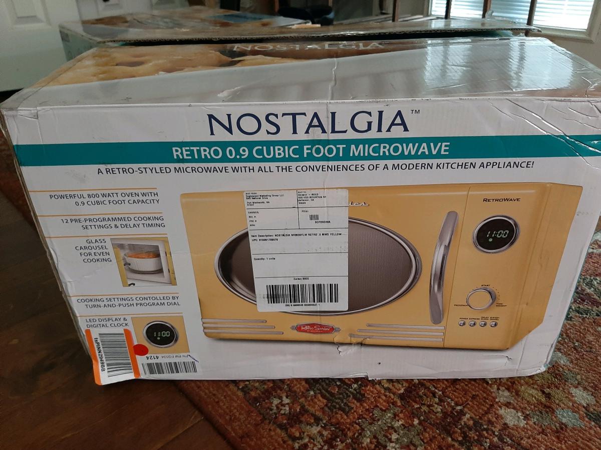 Nostalgia Microwave - Rogers, Arkansas - FleaMarketBay