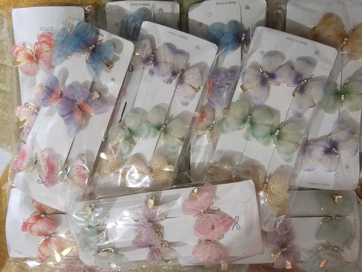Butterfly hair clips - Hammonton, New Jersey - FleaMarketBay