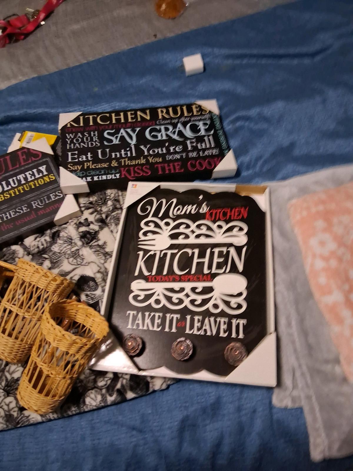 vintage teapots and cookware - Antioch, Tennessee - FleaMarketBay