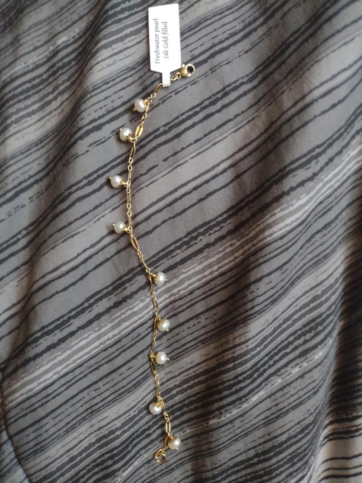 12K Freshwater pearl bracelet - Wilmington, North Carolina - FleaMarketBay
