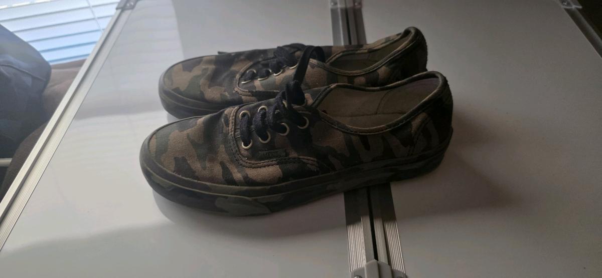 vans camouflage shoes - Helenwood, Tennessee - FleaMarketBay