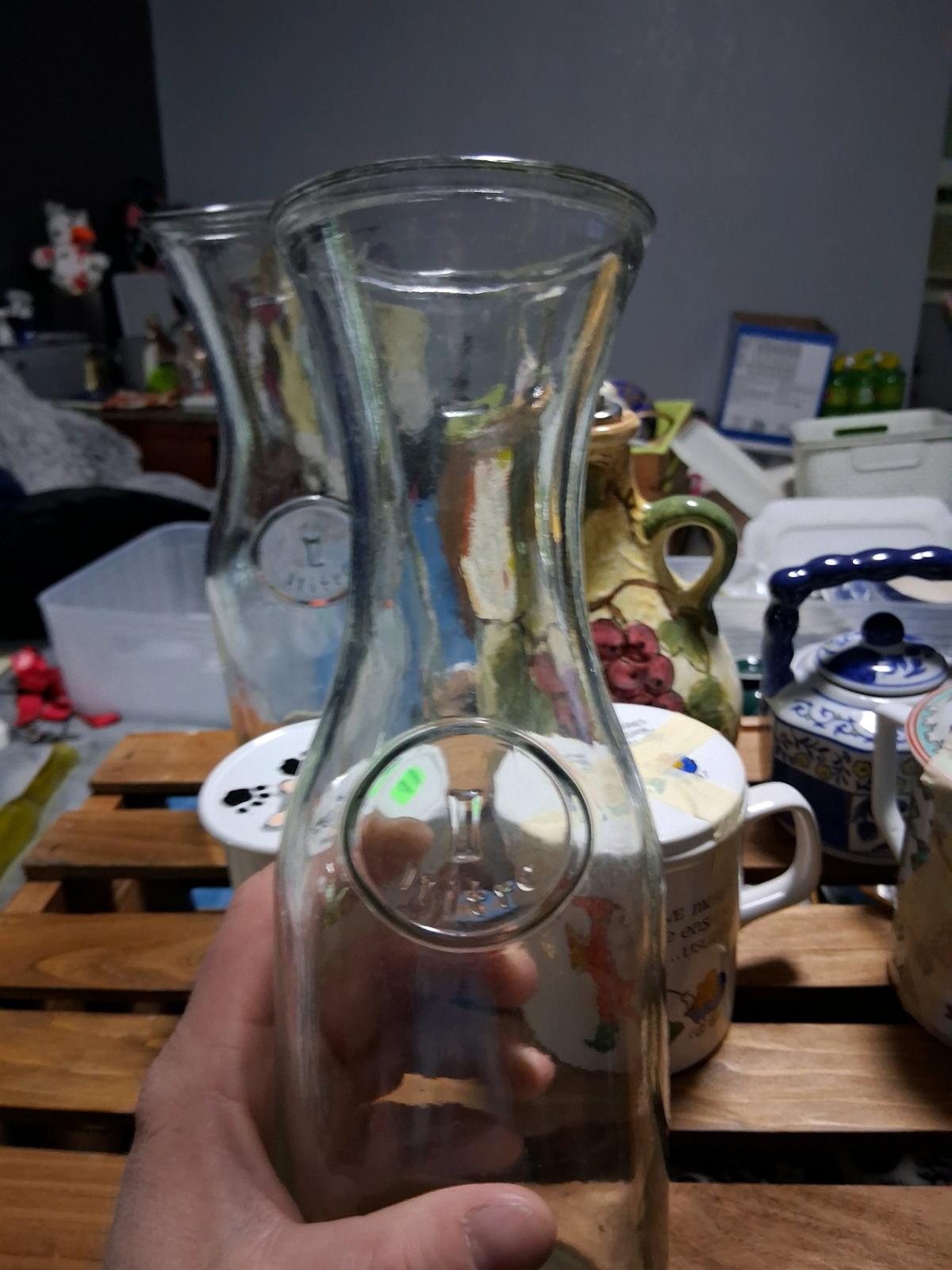 various vintage teapots and accesories - Antioch, Tennessee - FleaMarketBay