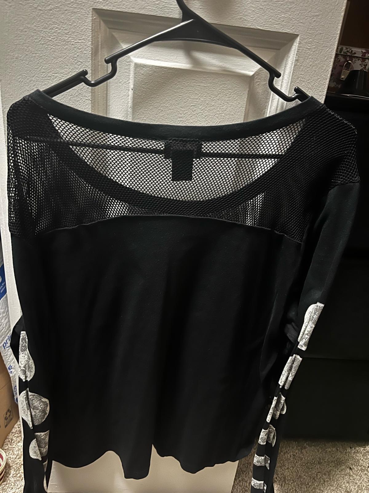 Black Mesh Top - Norwood, Massachusetts - FleaMarketBay