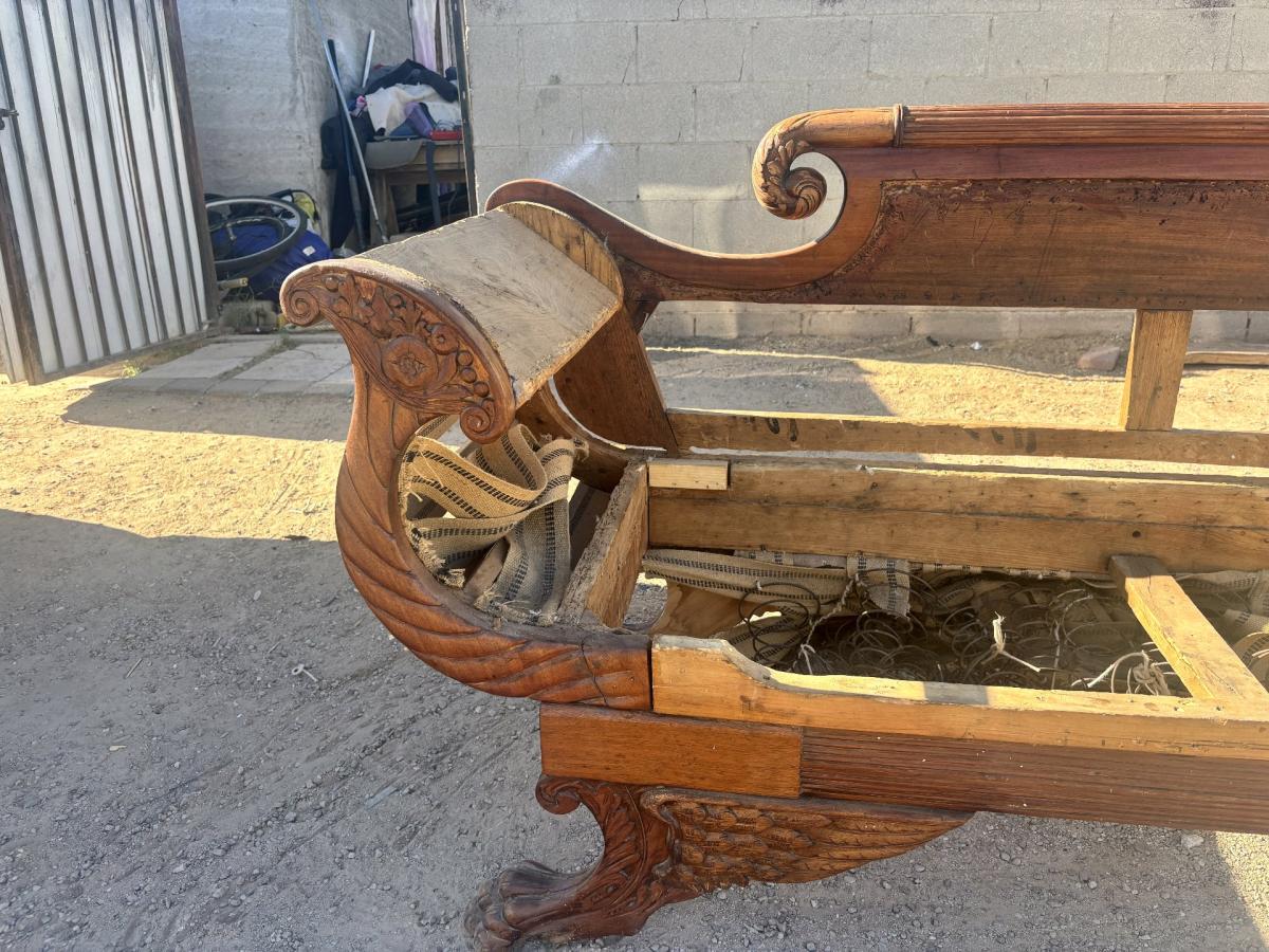 empire couch - Tucson, Arizona - FleaMarketBay