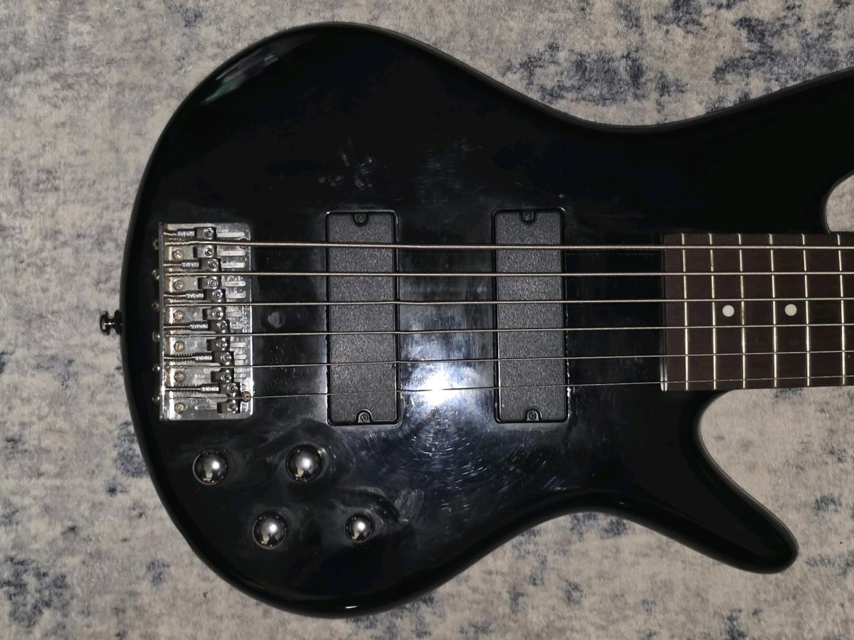 6 string ibanez bass guitar