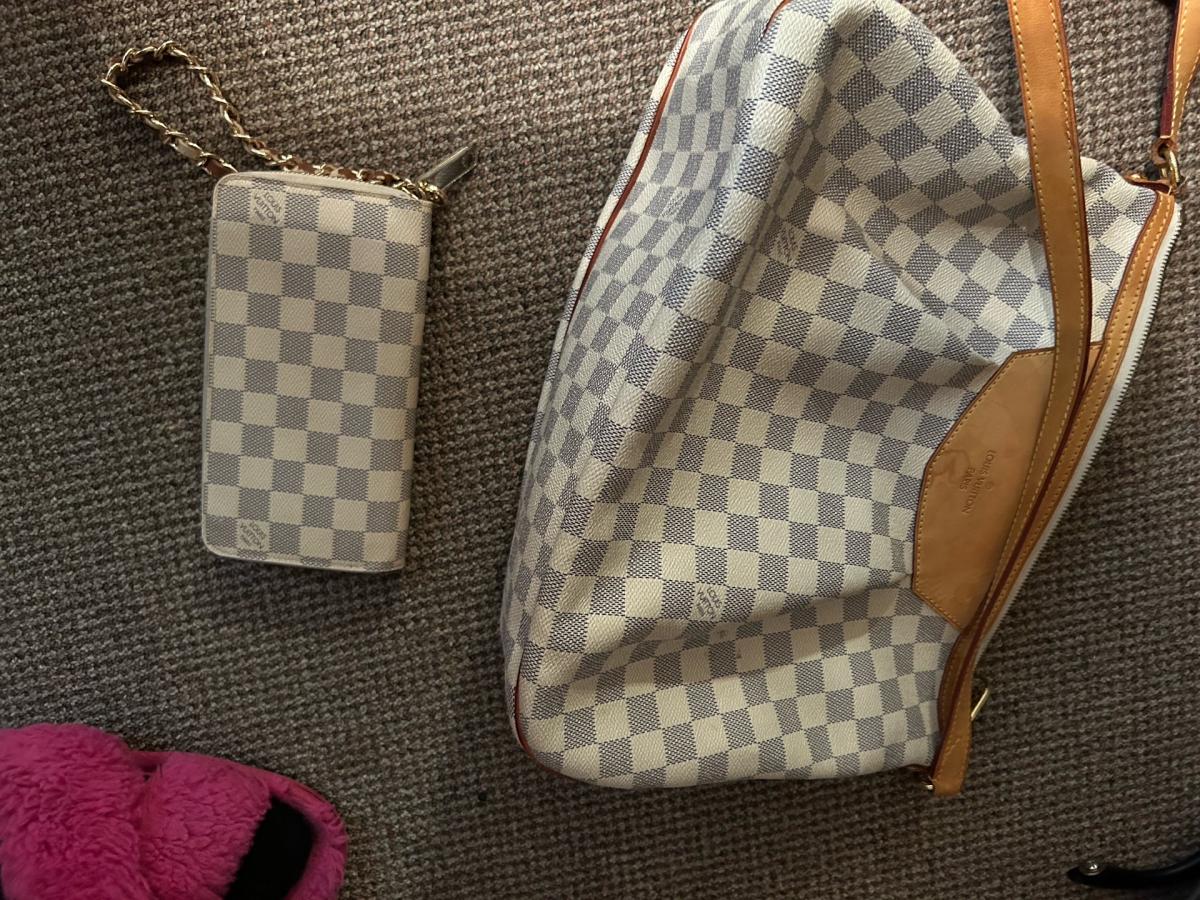 Louis Vuitton - Tobyhanna, Pennsylvania - FleaMarketBay