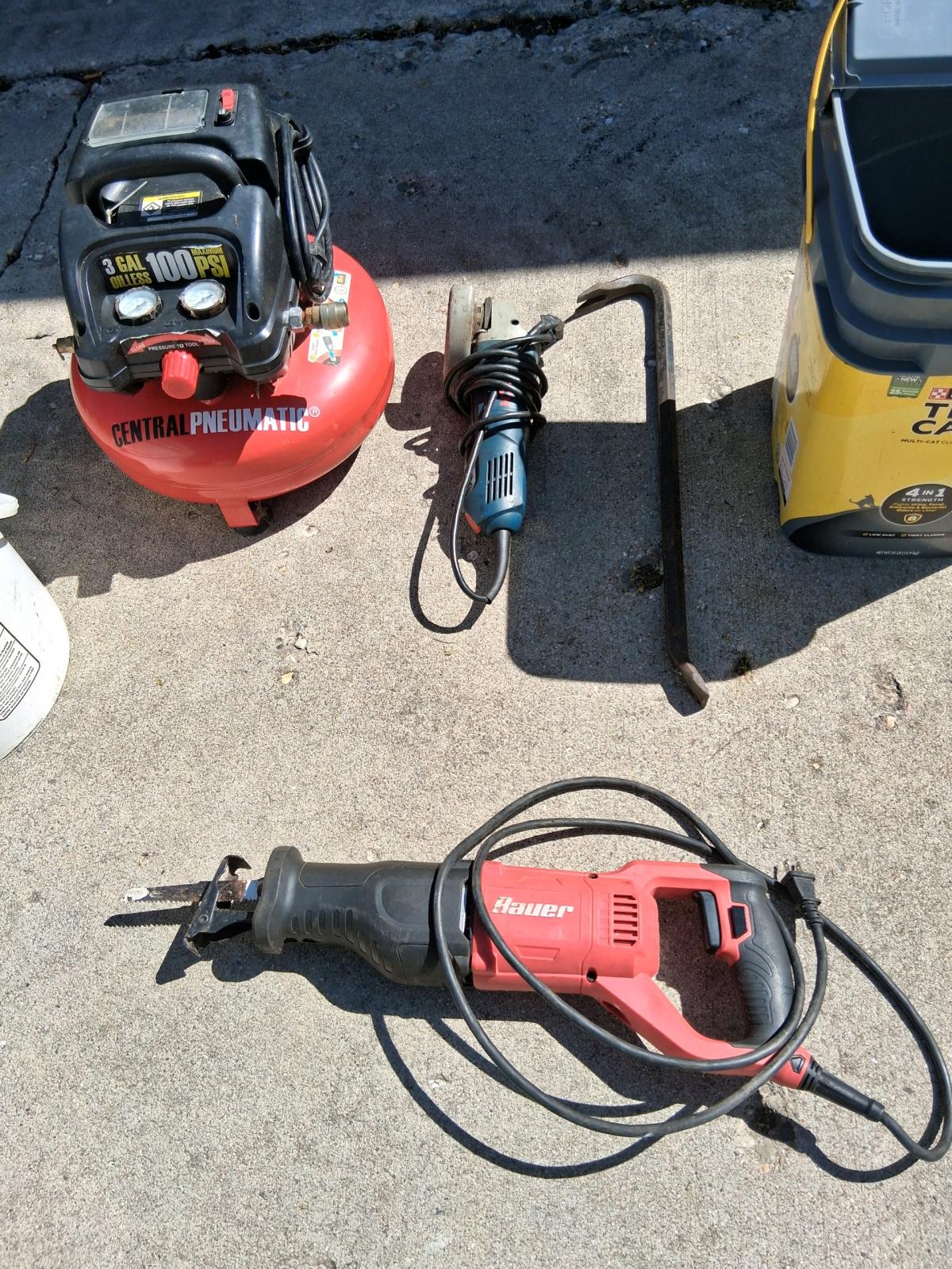 power tools and hand tools - Waukesha, Wisconsin - FleaMarketBay