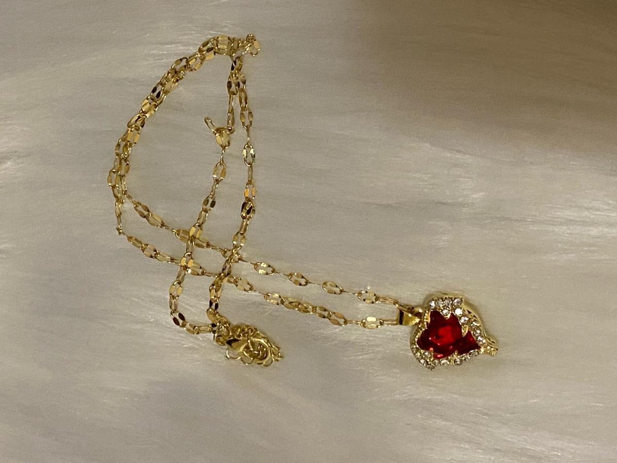 stainless necklace - Washington Navy Yard, District of Columbia - FleaMarketBay