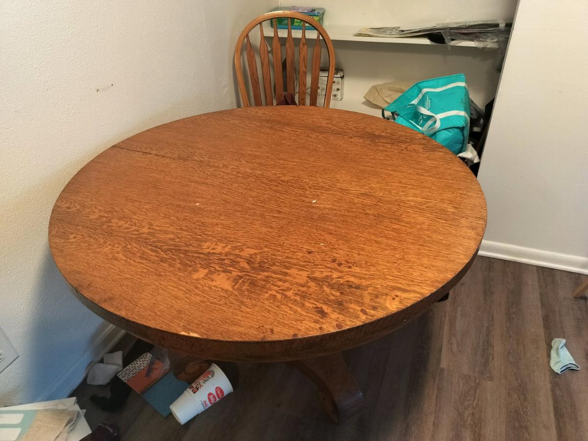 dinner room table - Canton, Ohio - FleaMarketBay