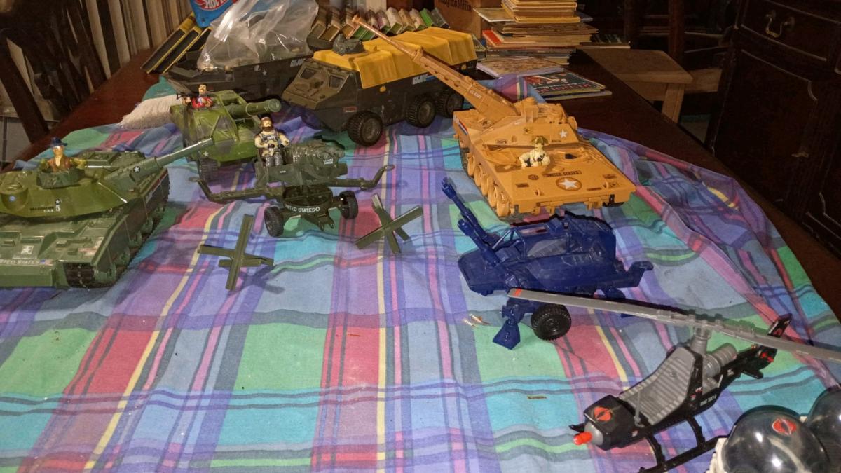 Vintage toys - Morehead City, North Carolina - FleaMarketBay