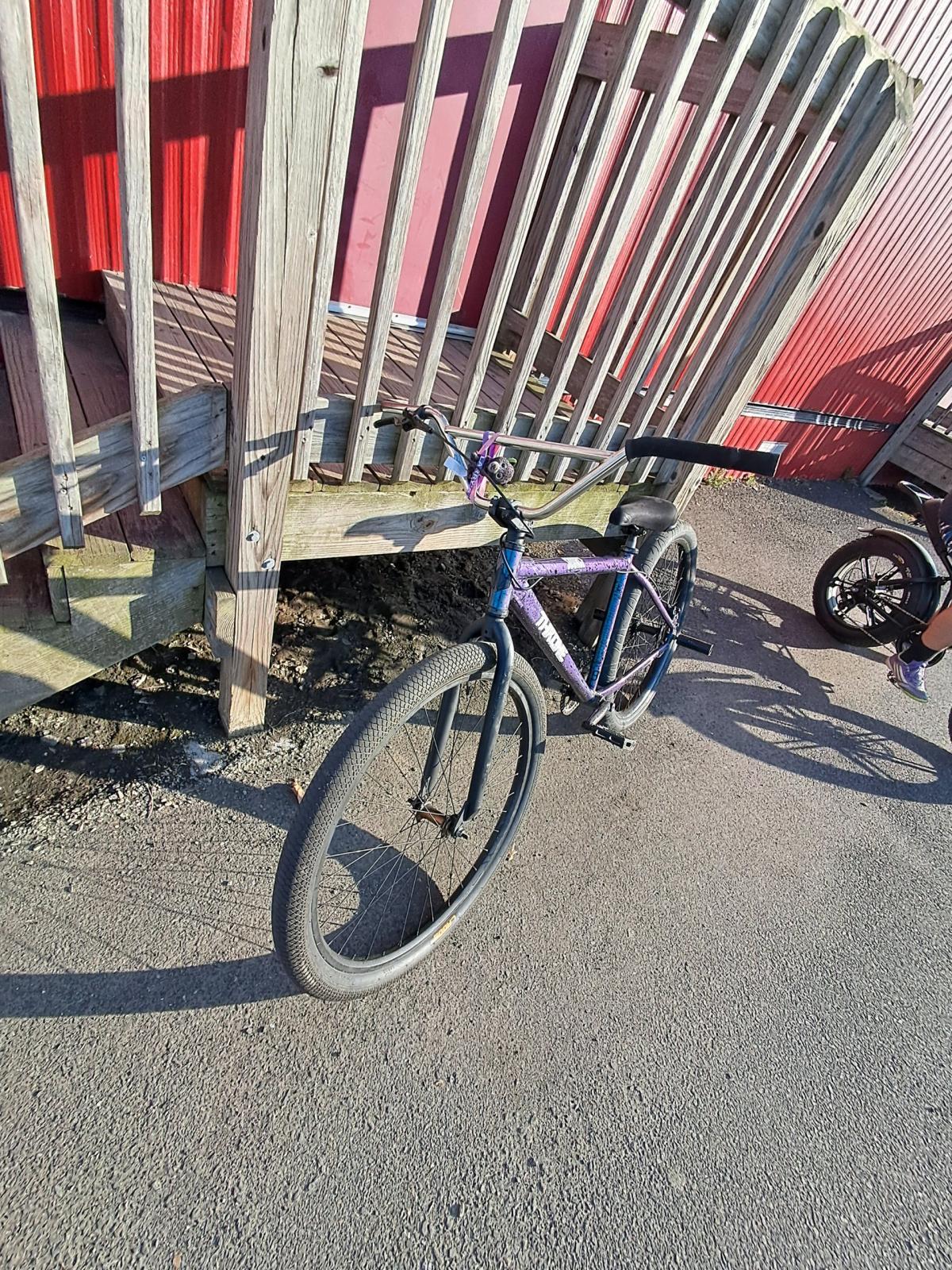 Throne The Goon 29 Purple Smash - Trenton, New Jersey - FleaMarketBay