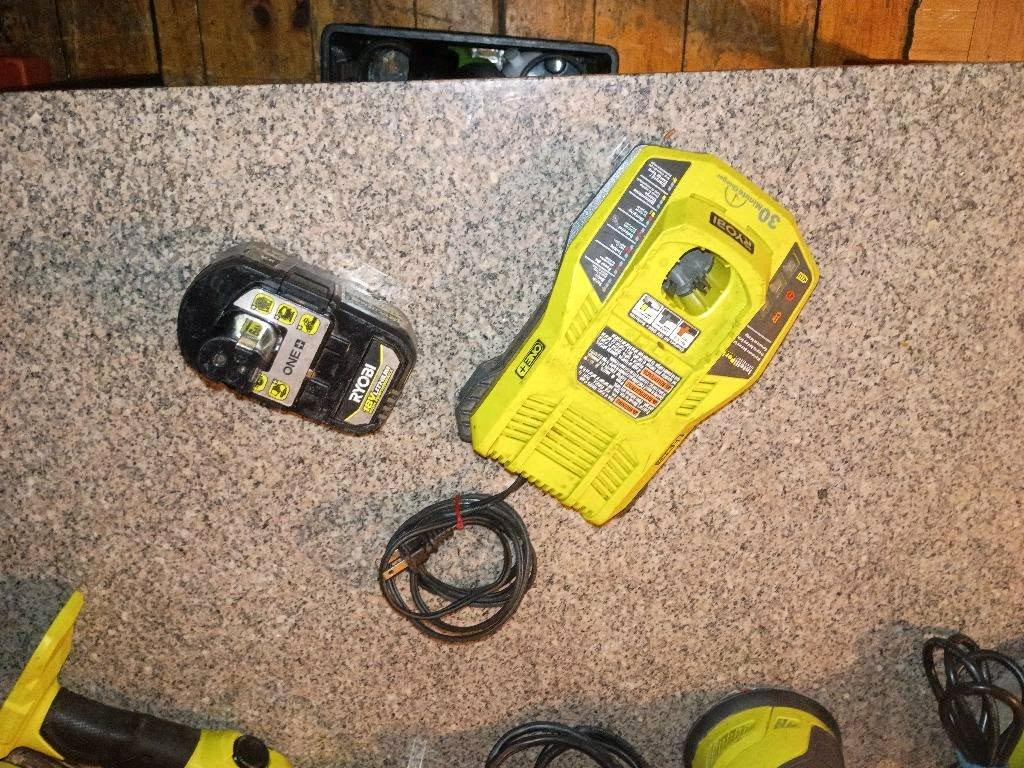 mix of tools and power tools - Manchester, New Hampshire - FleaMarketBay