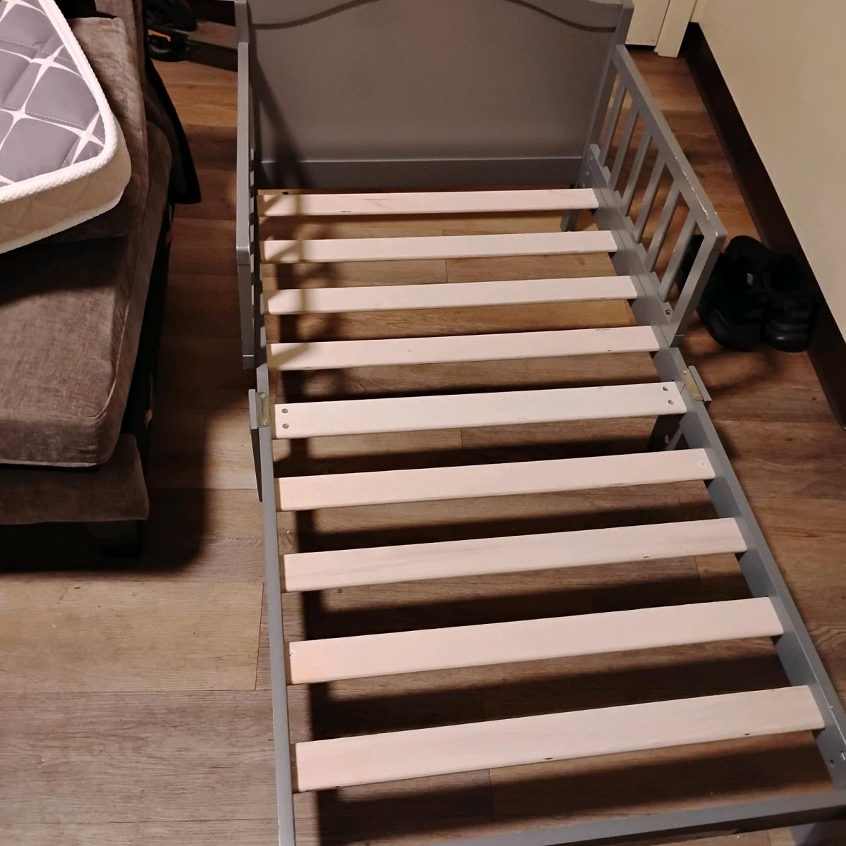 toddler bed - Sacramento, California - FleaMarketBay